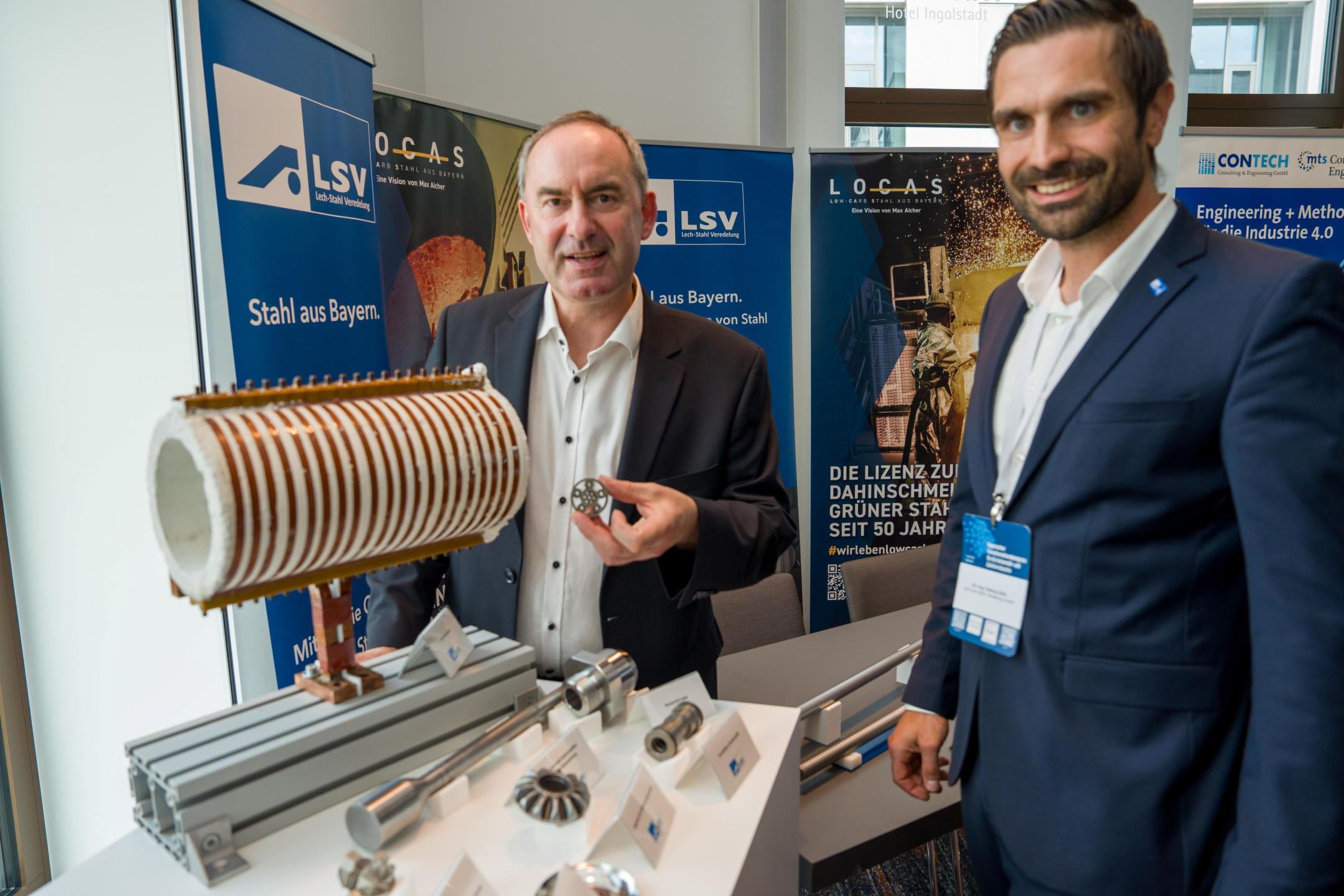 LSV shows Mr Aiwanger the product portfolio